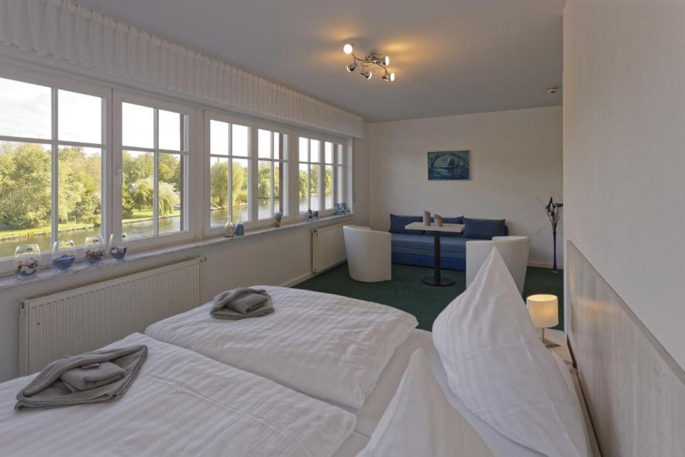 Hotel Neu-Helgoland à Berlin Extérieur photo