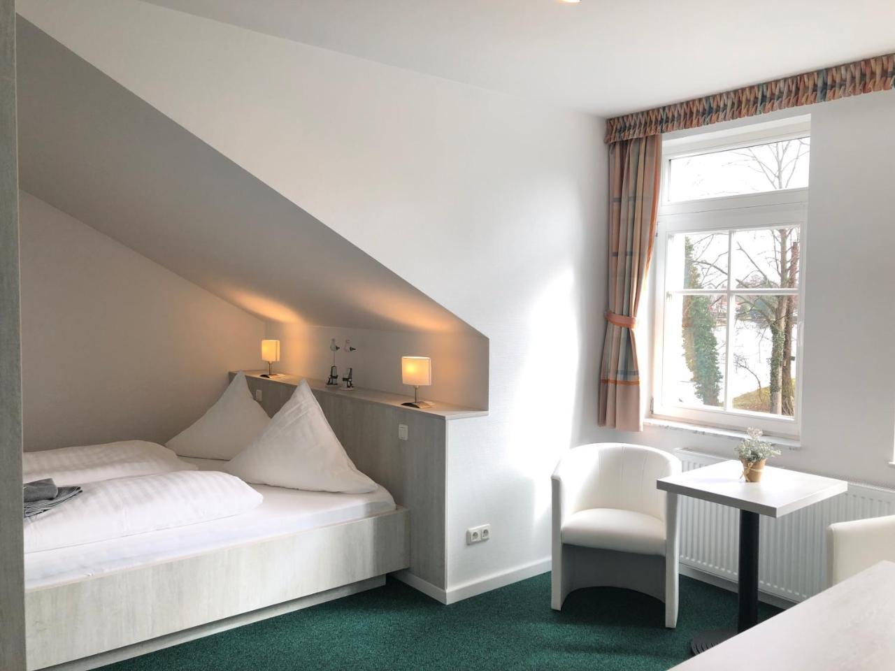 Hotel Neu-Helgoland à Berlin Extérieur photo