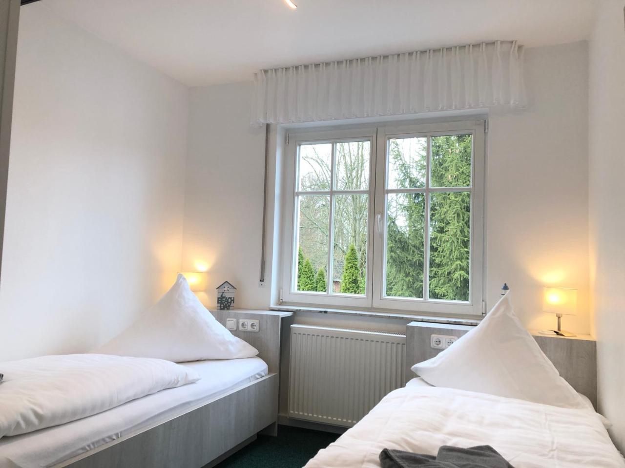 Hotel Neu-Helgoland à Berlin Extérieur photo